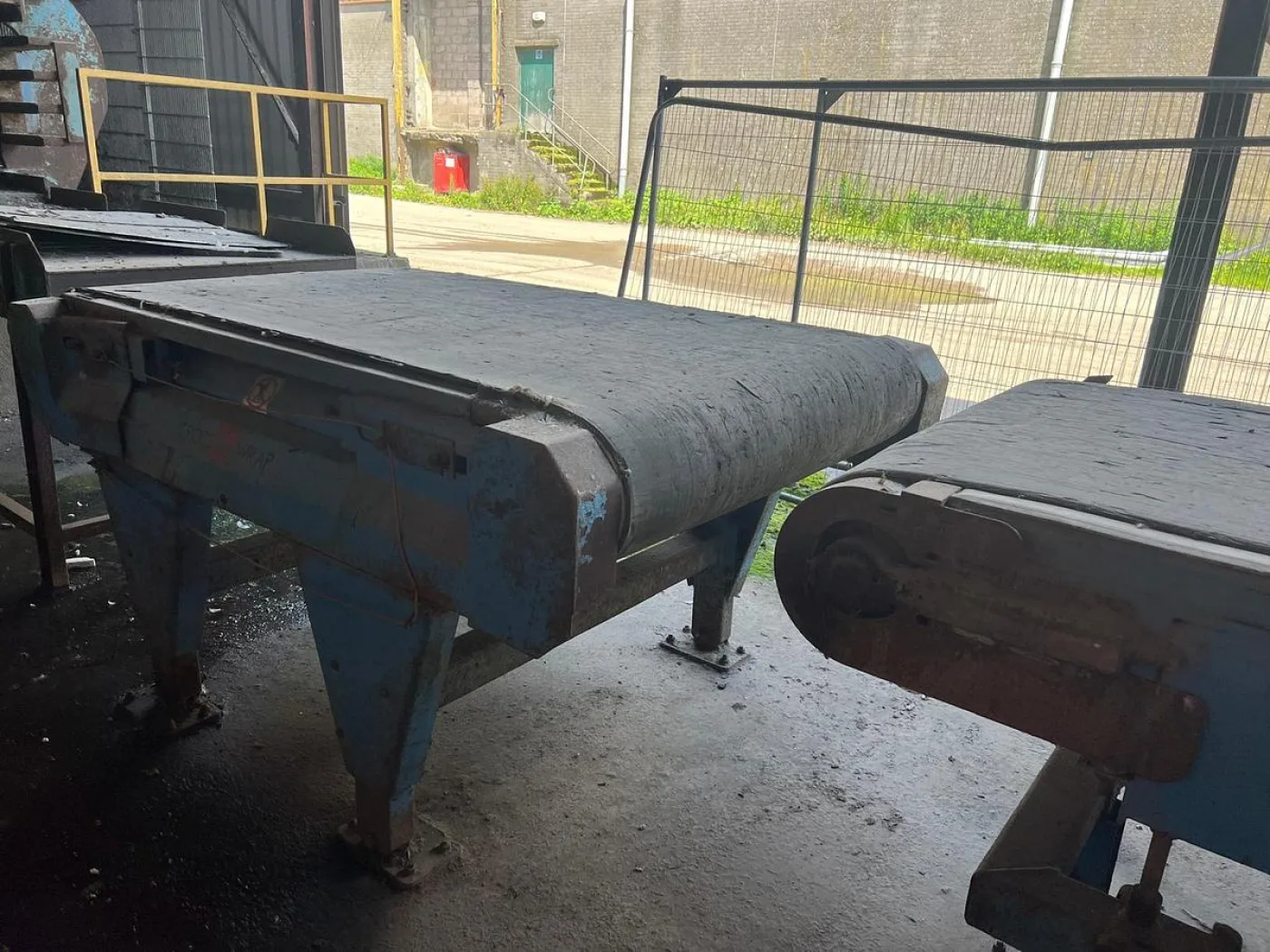 PAAL DONKON 500 Fully Automatic Baler & Cross Wrap Wrapping System - 2