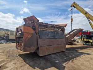 1999 Extec Robotrac 2 Way Tracked Screen Screener