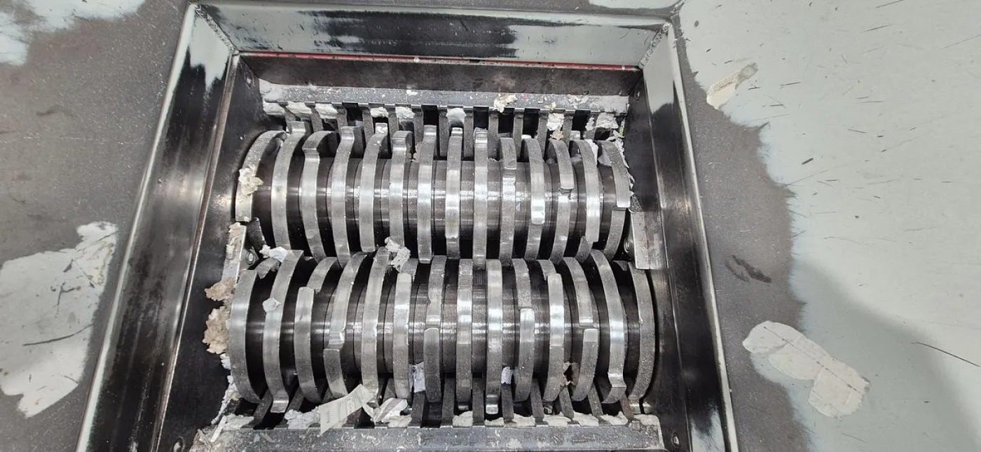 2010 Evashred EV 45E Twin-shaft Slow-speed Shredder - 3