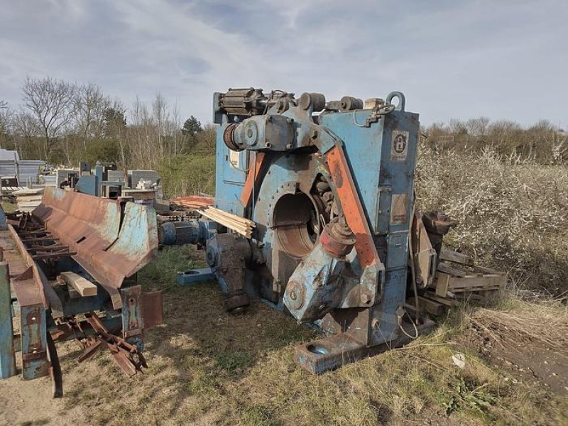 Cambia 610 Debarking Machine