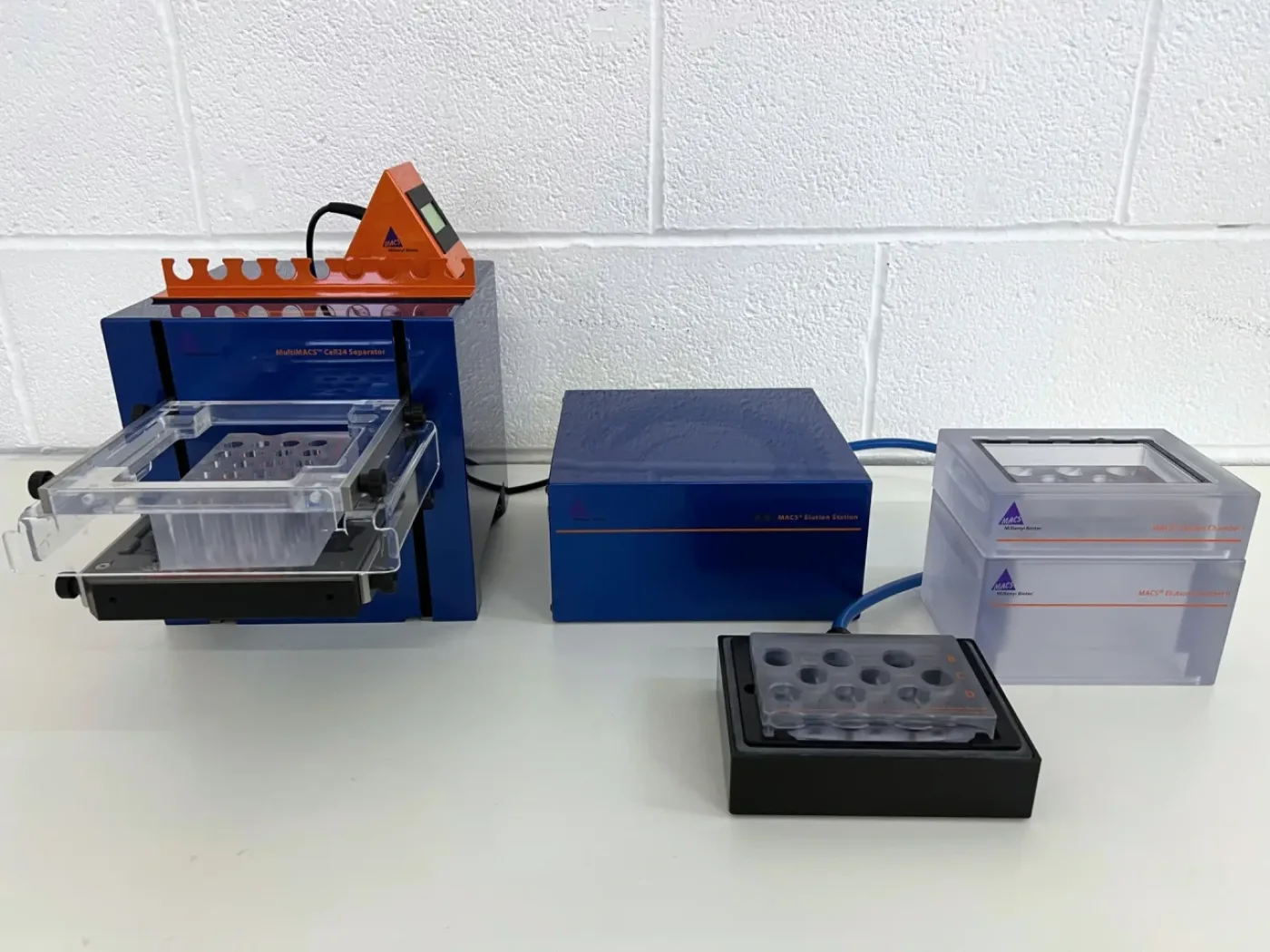MultiMACS Cell24 Separator Plus - 1