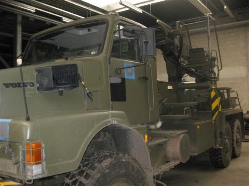 Volvo N10 kraanwagen
