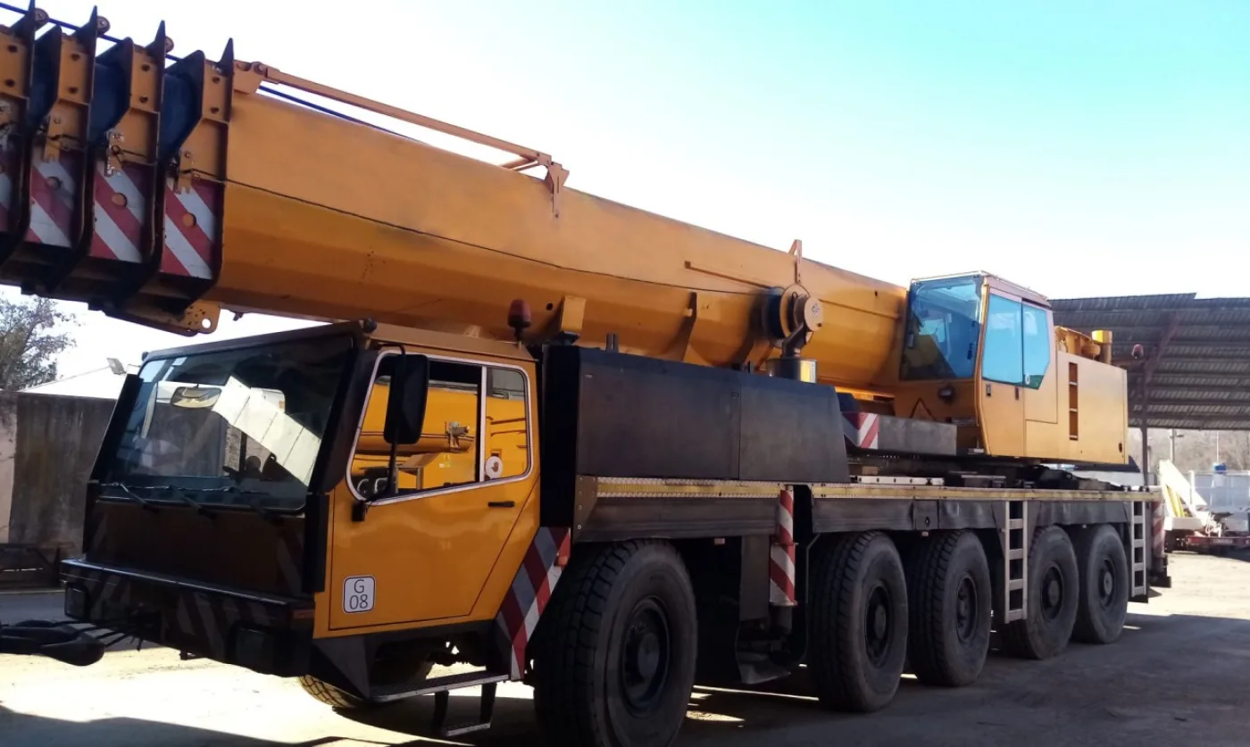 Grove RT700E Mobile Crane - 3
