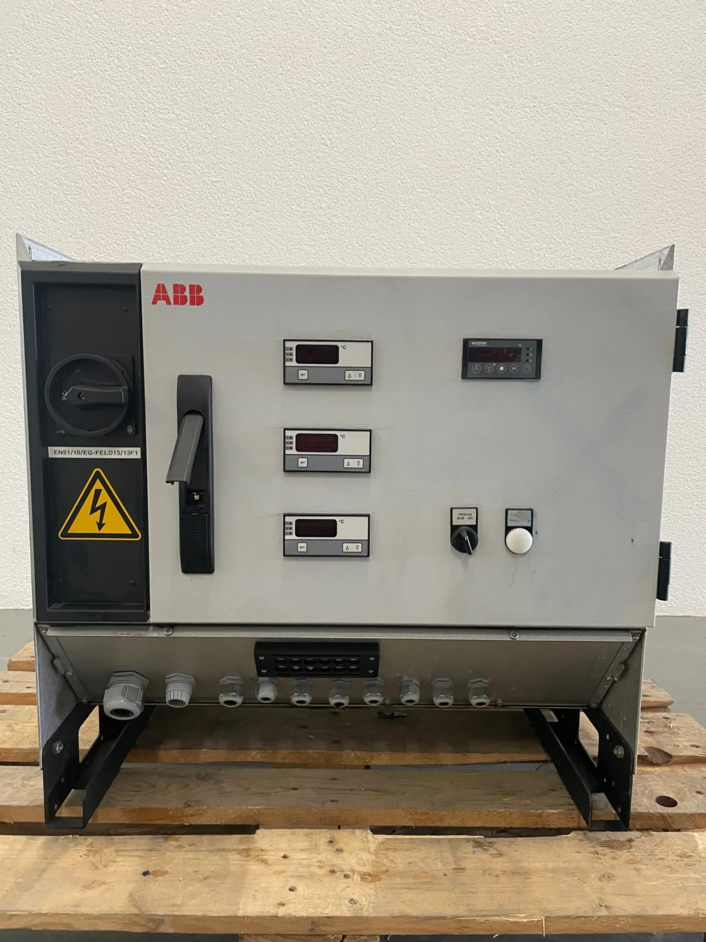 ABB Gehäusesysteme mit Temperatur-kontrolle - 1