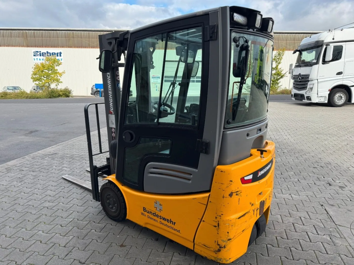 Jungheinrich EFG 215 / Triplex: 4.25m! / SS / nur 716h! - 7