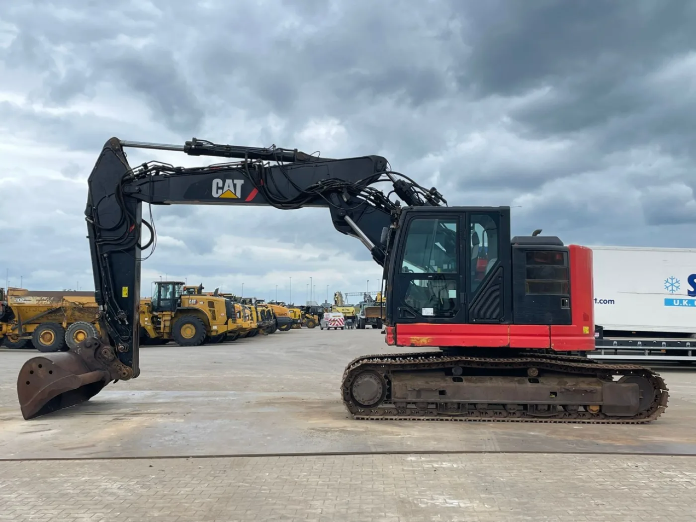 Caterpillar 325 F LCR - 1