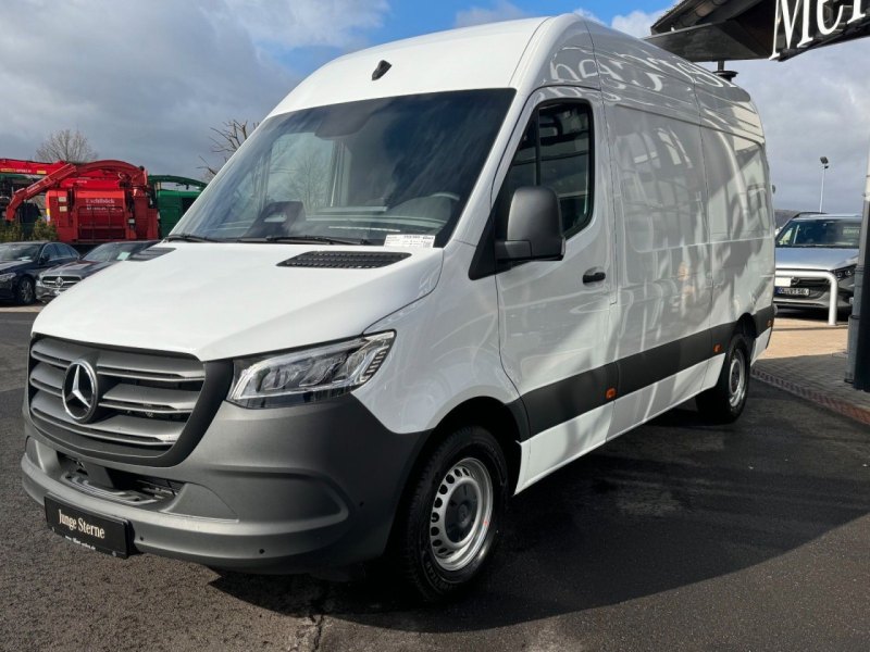 Mercedes Benz Sprinter 317 CDI 3665 9G DISTRONIC AHK
