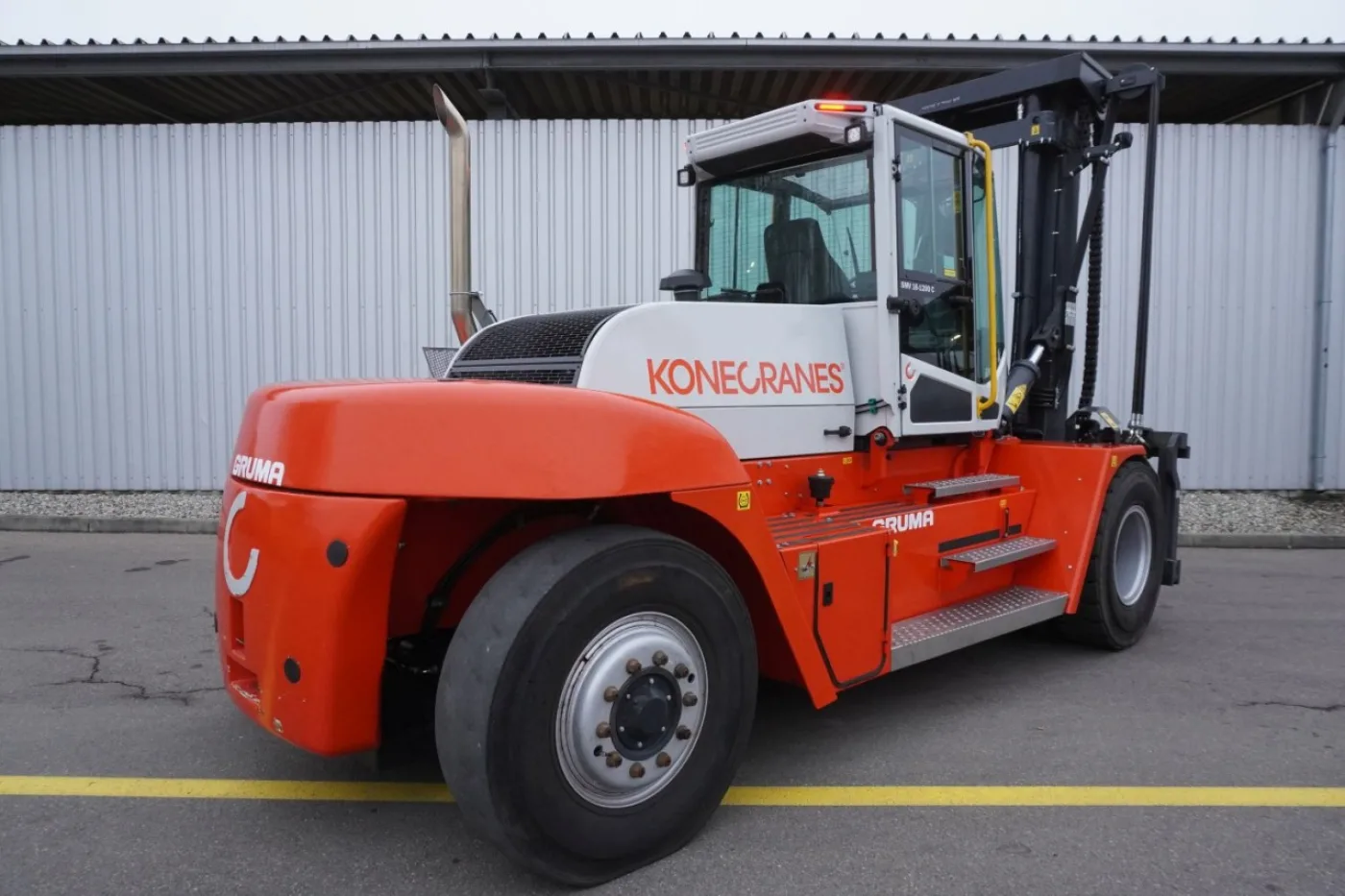 Frontstapler KONECRANES SMV16-1200 C (2023) - 2