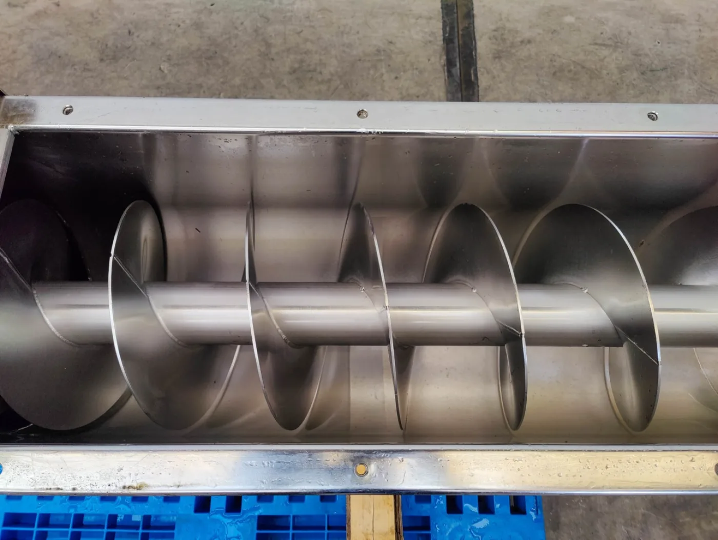 AZO TFS-315 A21 - Horizontal screw conveyor - 3