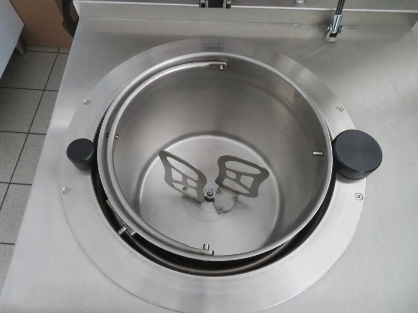 2010 AES Chemunex, S.A. AES Chemunex, S.A. AESAP1080 Masterclave 09 Autoclave- R and D - 8