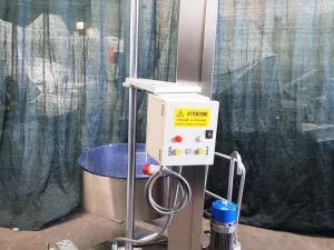 ELEVATORE ALIMENTATORE A COLONNA PER COMPRESSE – CAM-PARTENA