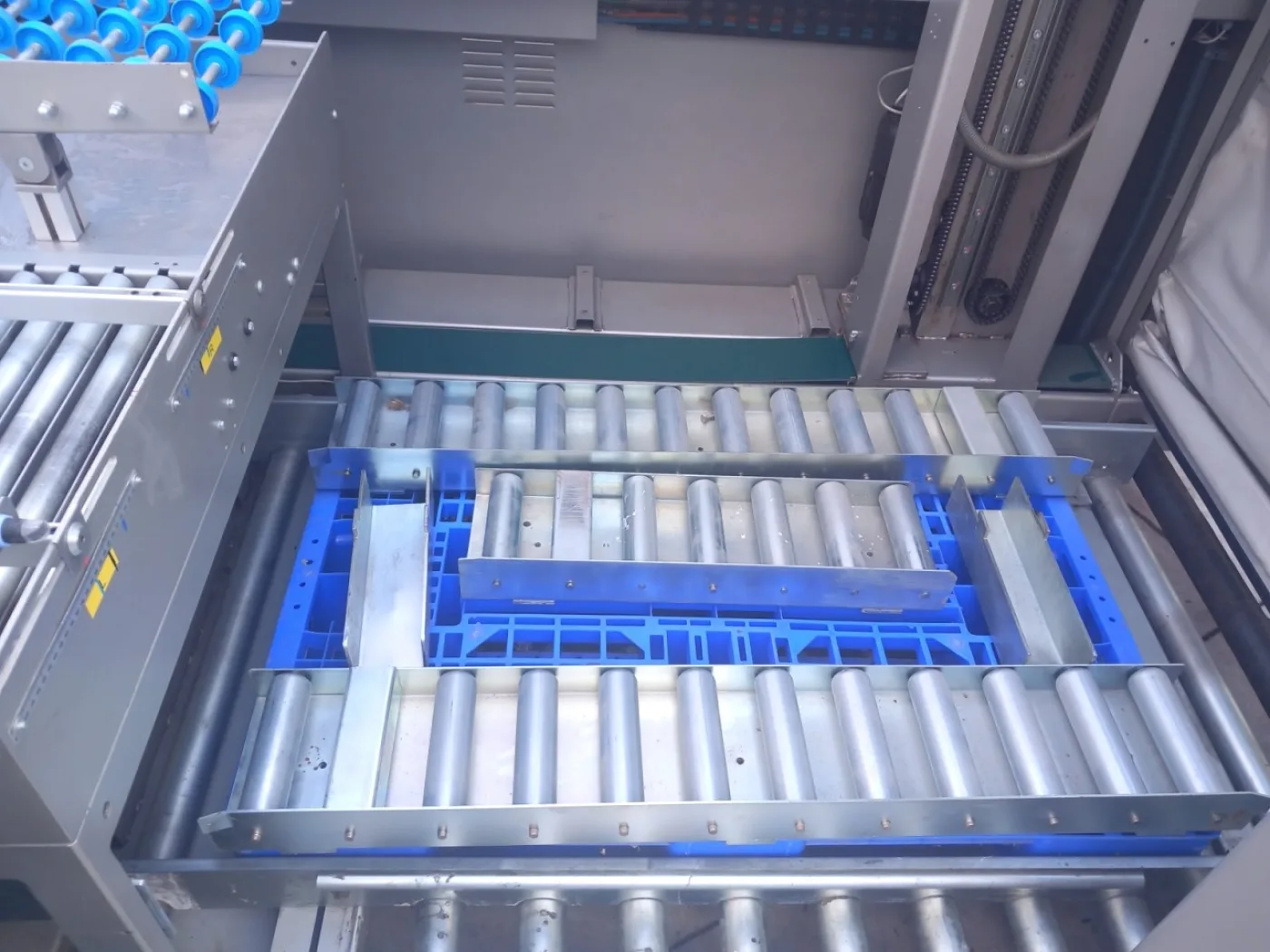 PALLETTIZZATORE AUTOMATICO – CAM-UPB – MOD. ZP1 - 6