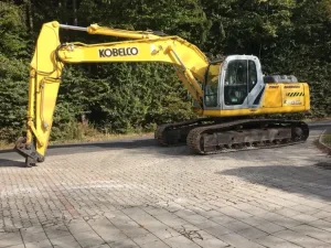 New Holland - E 215 B
