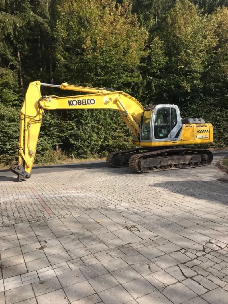 New Holland - E 215 B