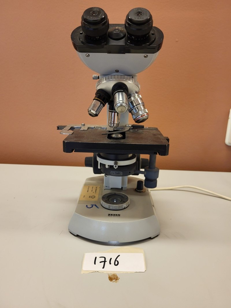 1716 - Used vintage Zeiss microscope