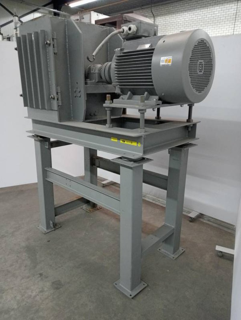 Hammer mill