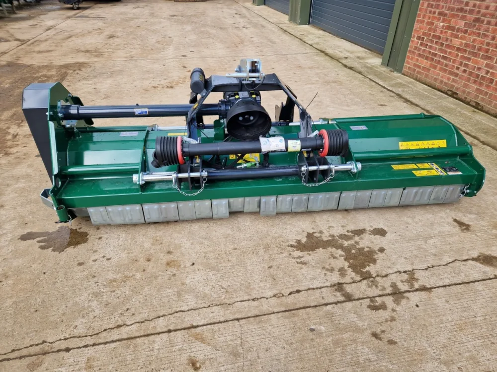 Spearhead flail mower Sniper 260 HD LH