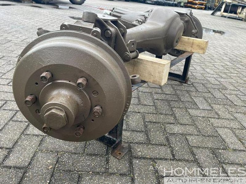 Unimog 404 Front axle