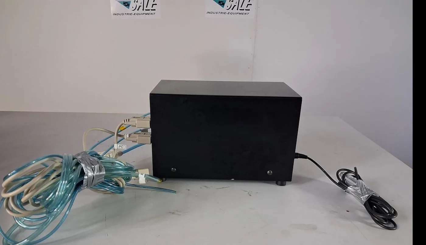 InovaSystems Inc Mighty Runt IOC hochpräzise Steuer- und Versorgungseinheit - 5
