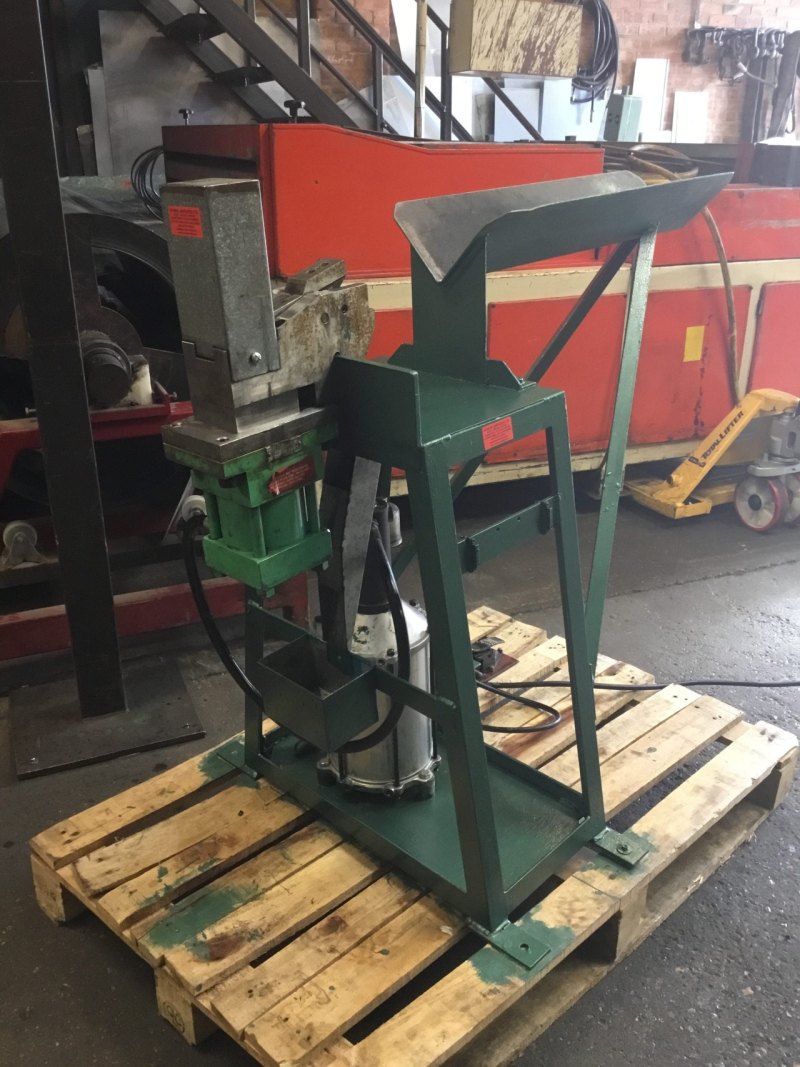 Duct Slip Joint Pneumatic Corner Notcher 50mm - WNS - W. Neal Services Ltd