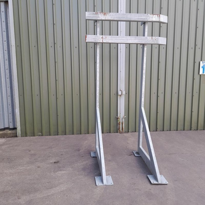 Stainless Steel Stand/Brace
