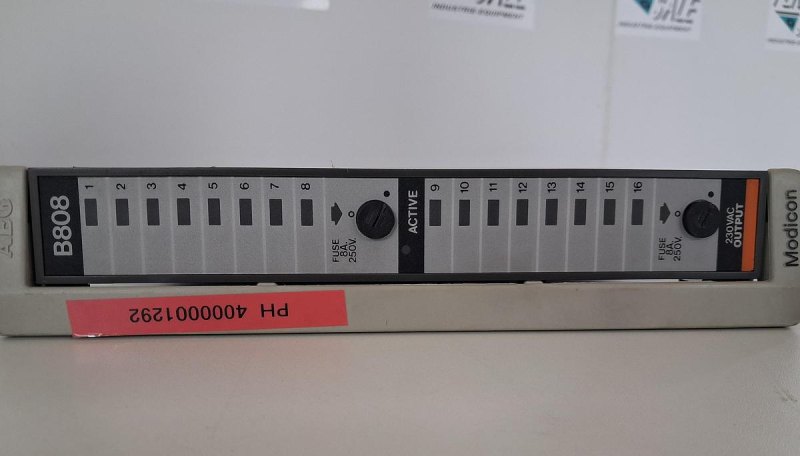 Modicon AS-B808-016 230 VAC Output Module