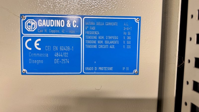 ELECTRICAL PANEL, ELECTROMECHANICAL, CONSISTING OF 16 DIGITAL THERMOSTATS, SECOND-HAND EQUIPMENT