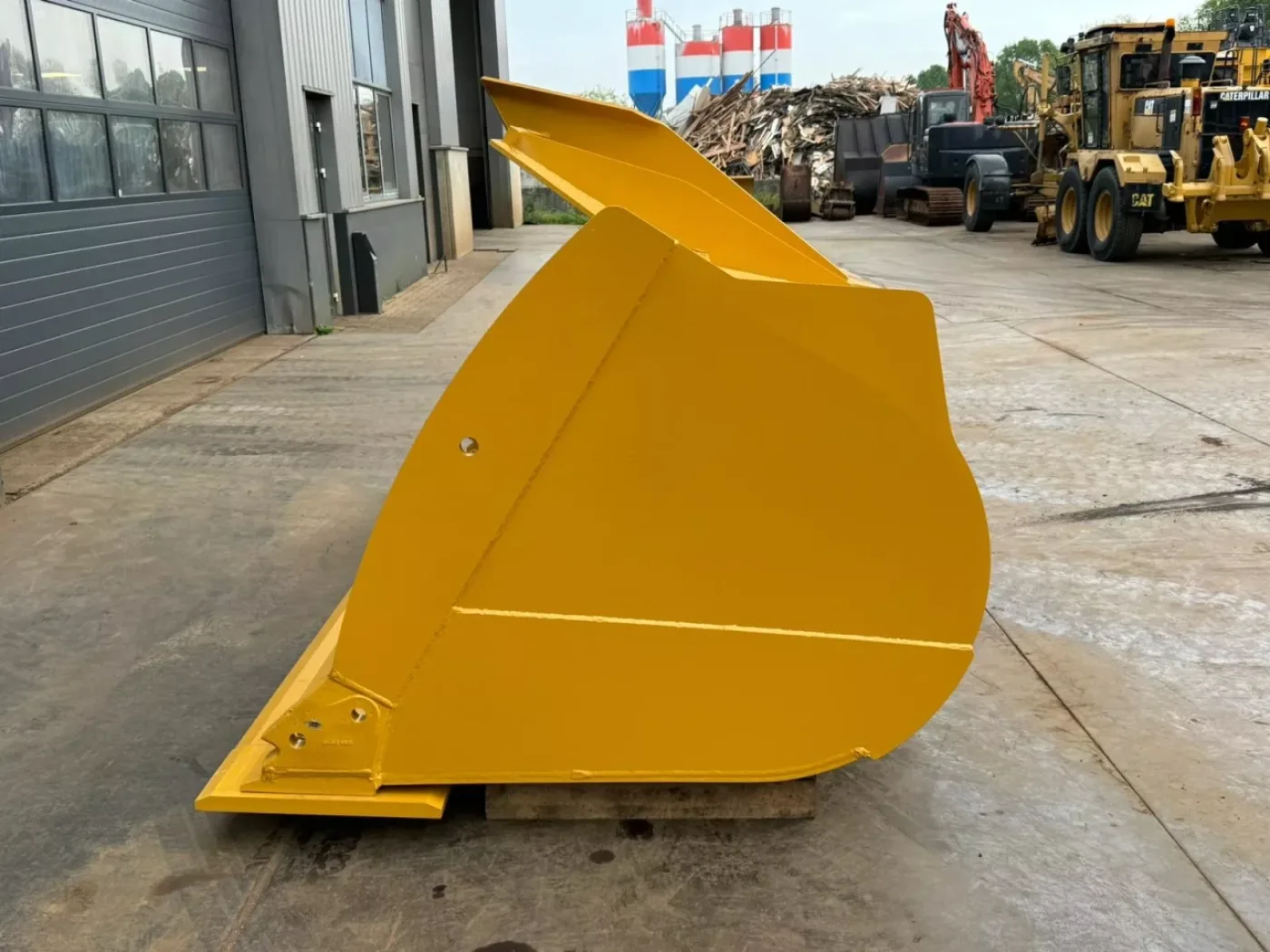 Caterpillar 980 (M) bucket Loader 6.0m3 - 8