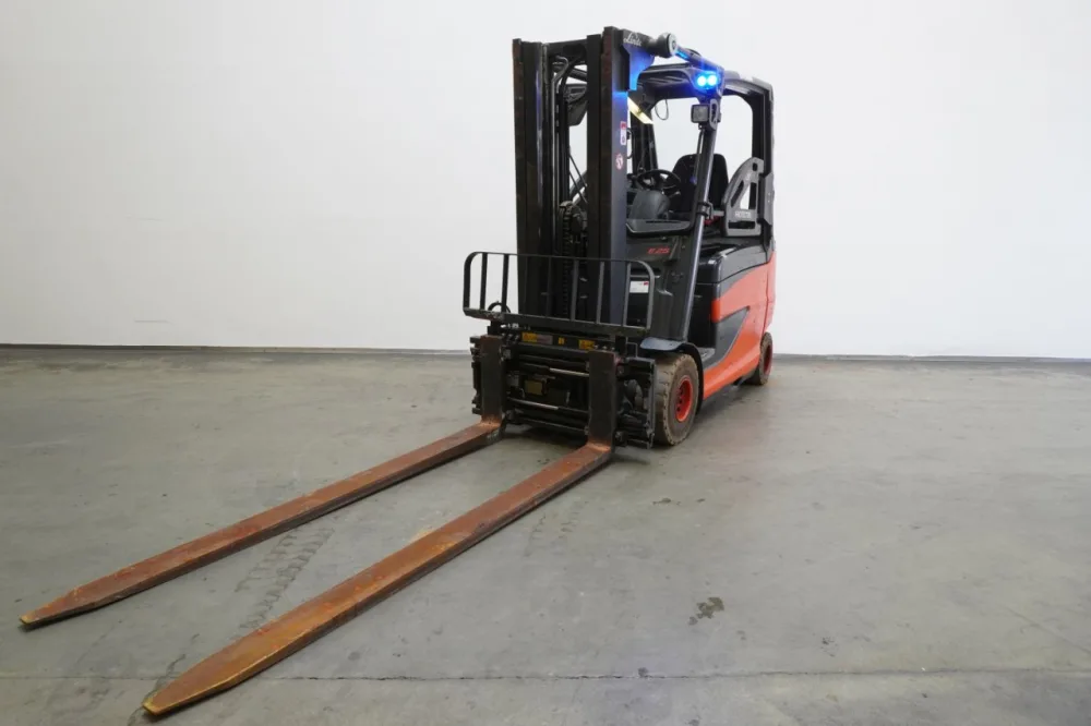 Frontstapler Linde E 25/600 HL 387 (2012)