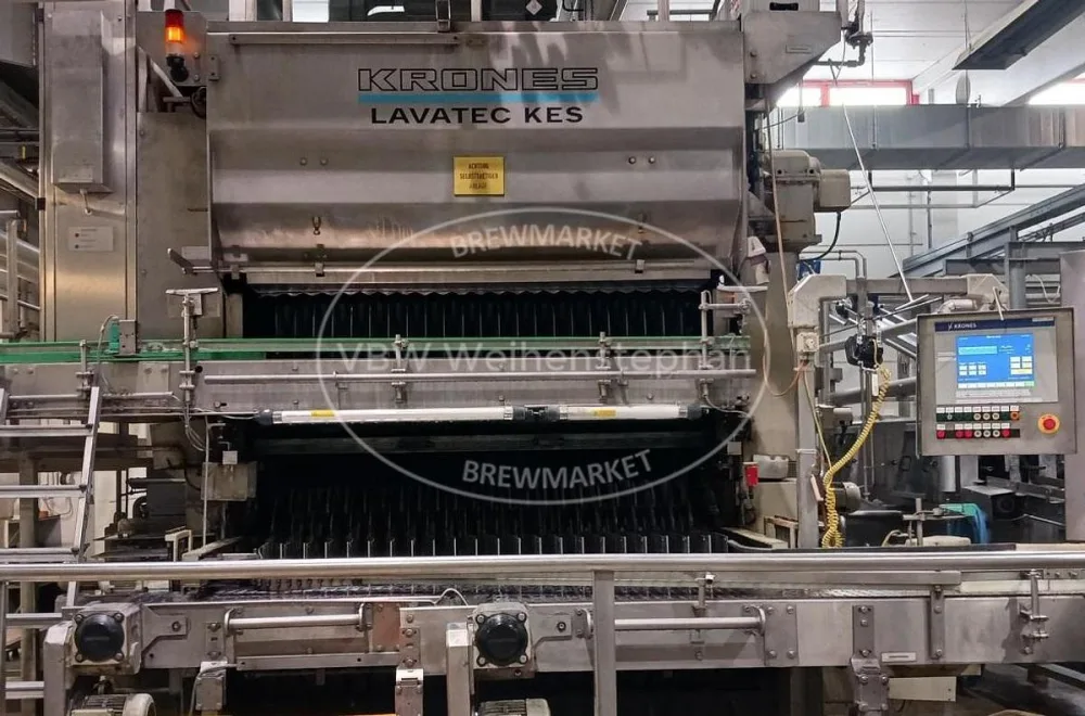Bottle cleaning system