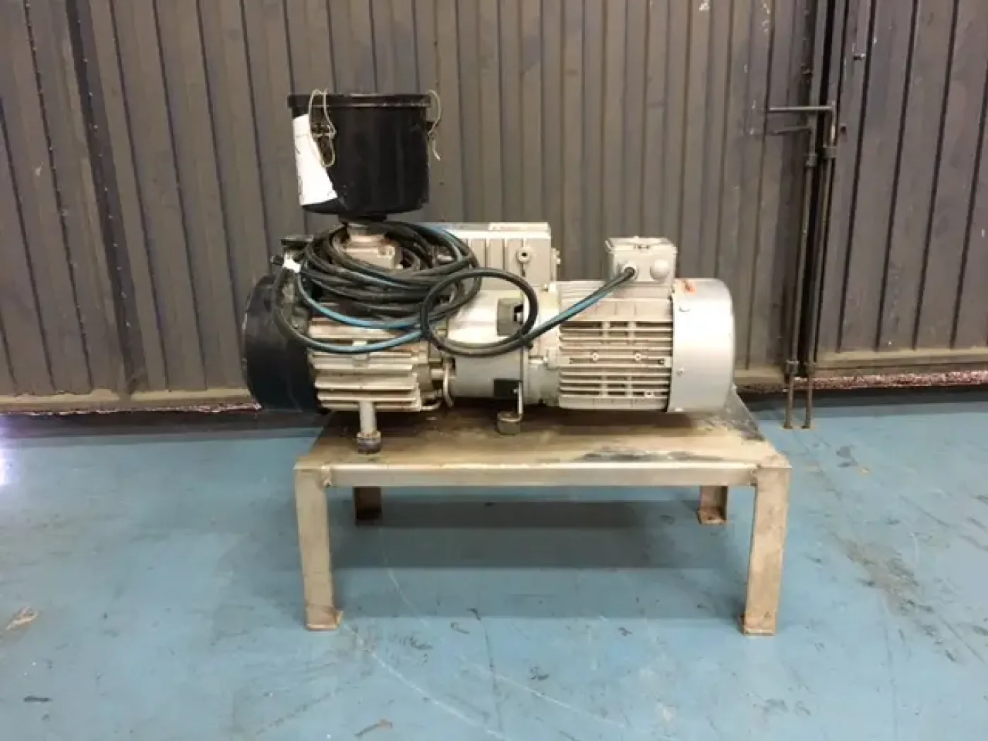 USED BUSCH RA 0040 E VACUUM PUMP - 3