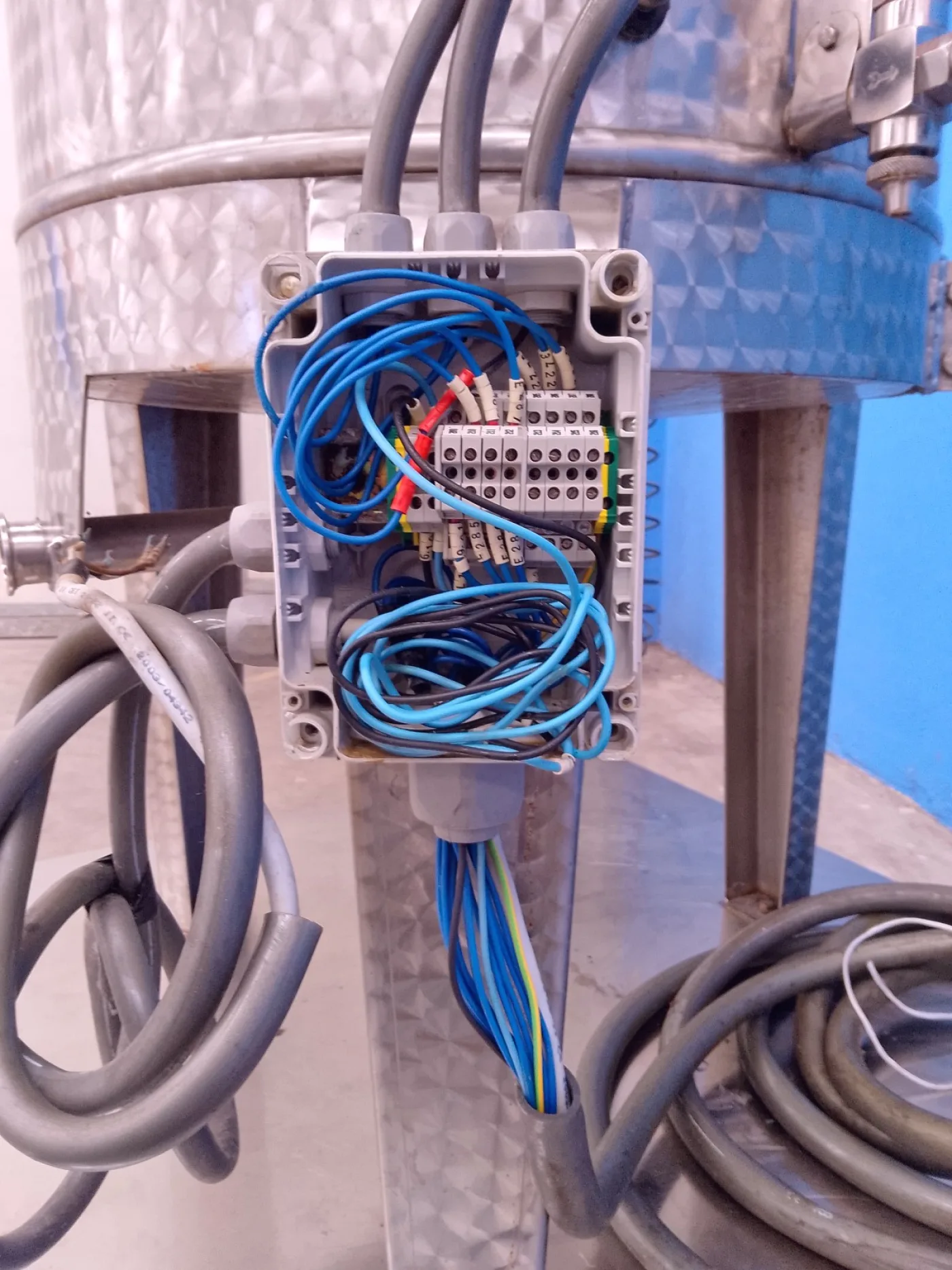 SERBATOIO ACCIAIO INOX 200 L - 4