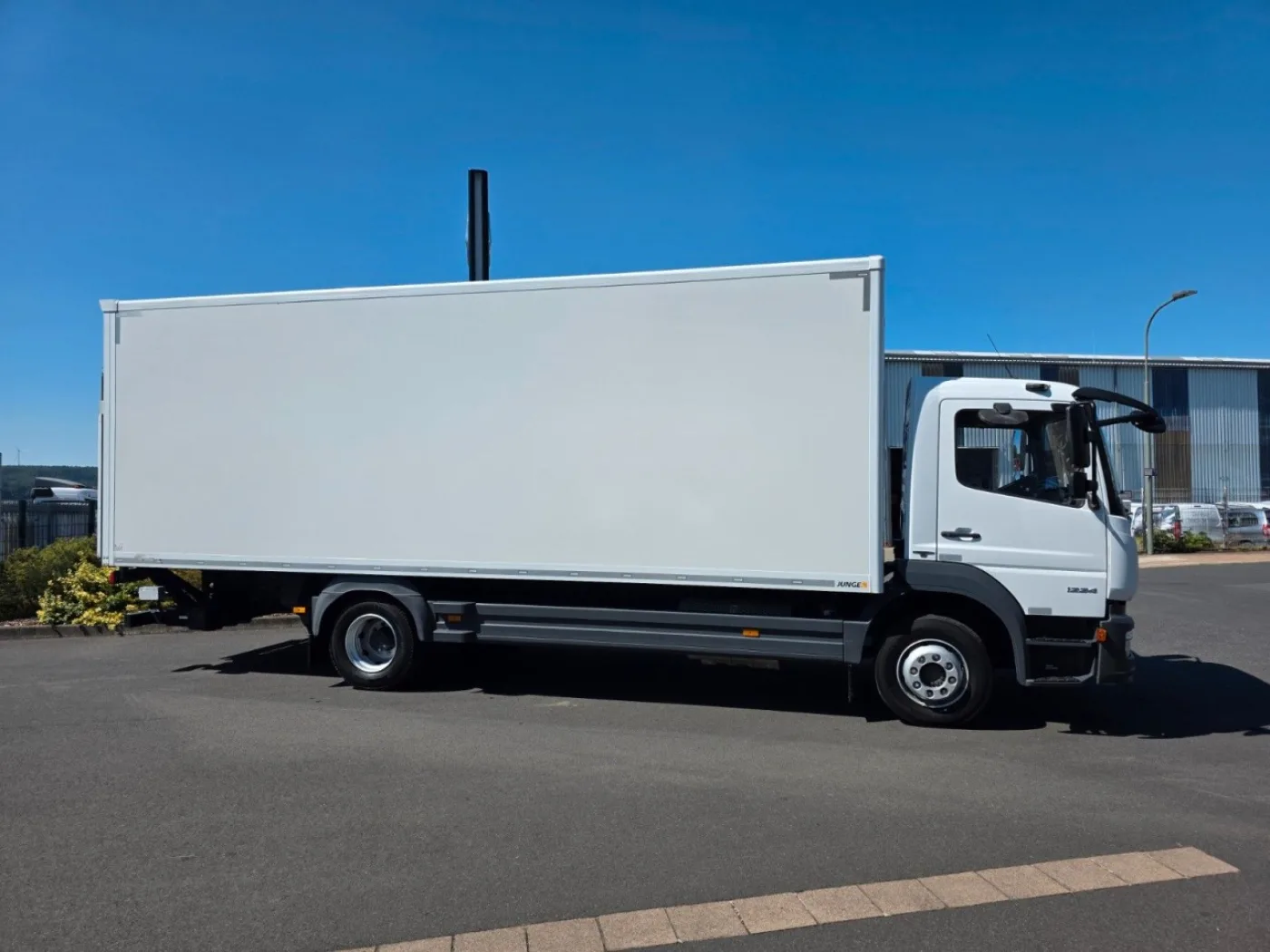 Mercedes Benz Atego 1224 LBW Bär 1.500kg 3 Sitze Air Conditioning - 6