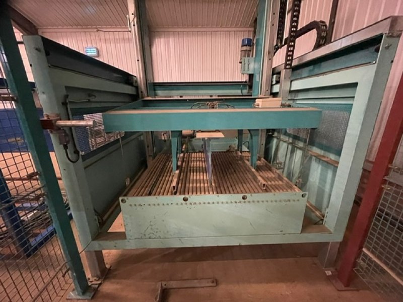 Haith Automatic Tray Weigher and Stacker