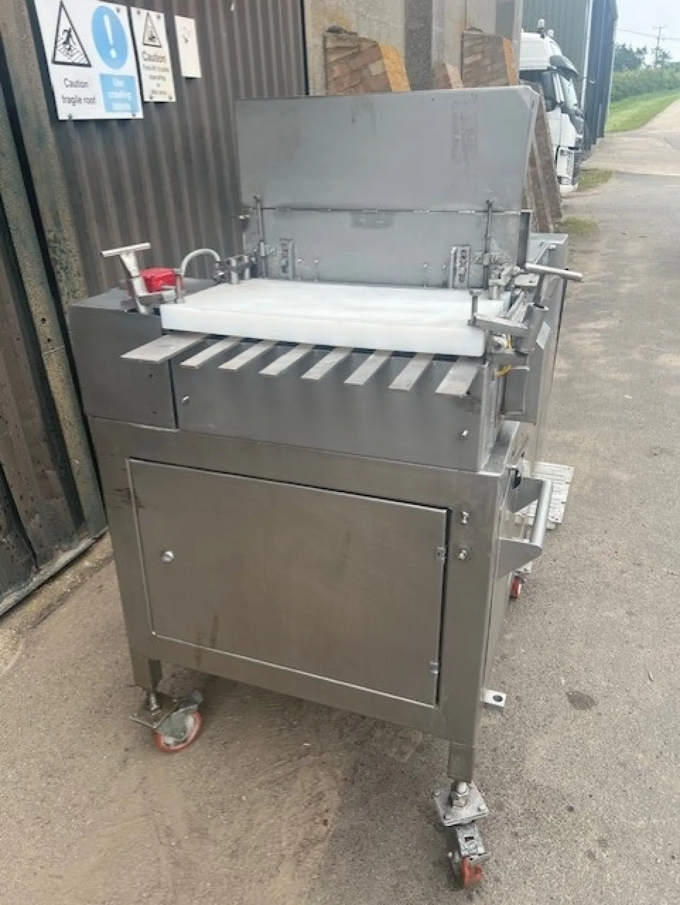AEW Fish Finger Portion Saw - 4