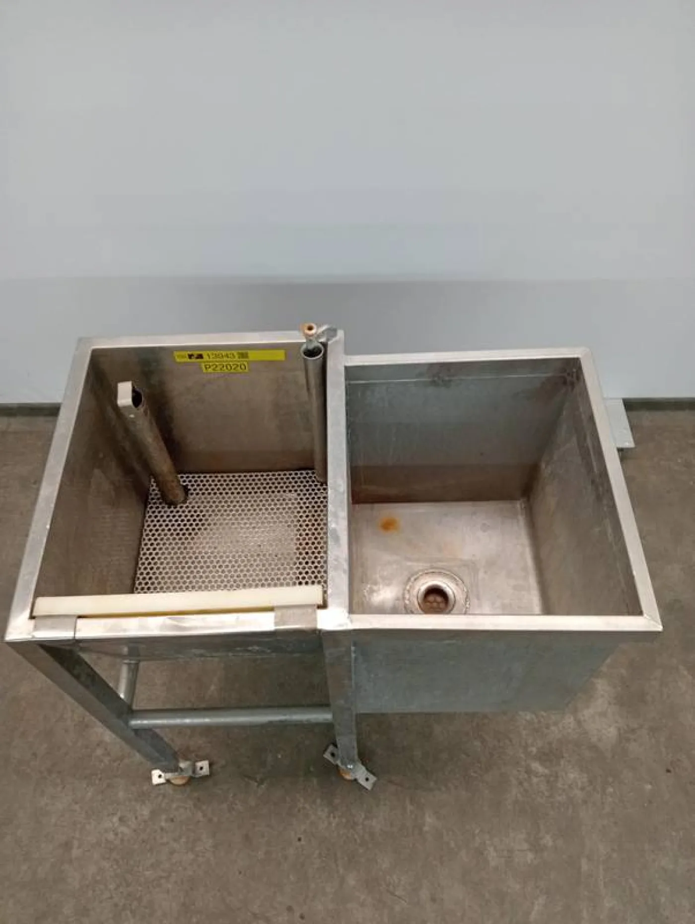 Wash bassin and sterilizer - 5