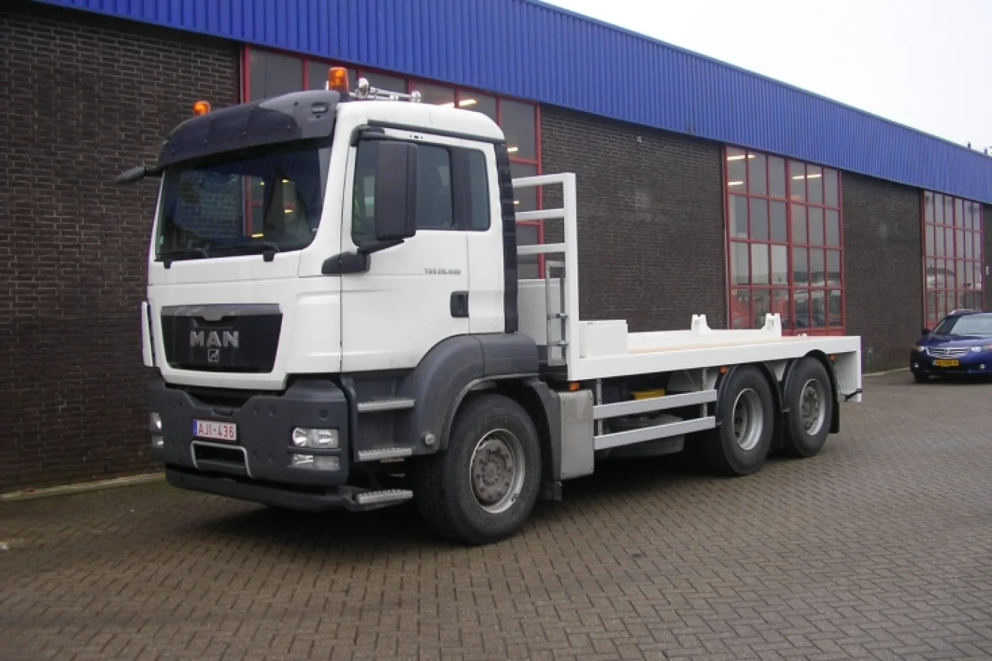Flatbed Platforms for Trucks - 1
