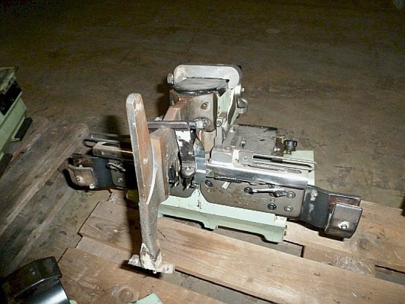 68x Center Tuckers TLL 110- 120 D1 and D2-11000-B