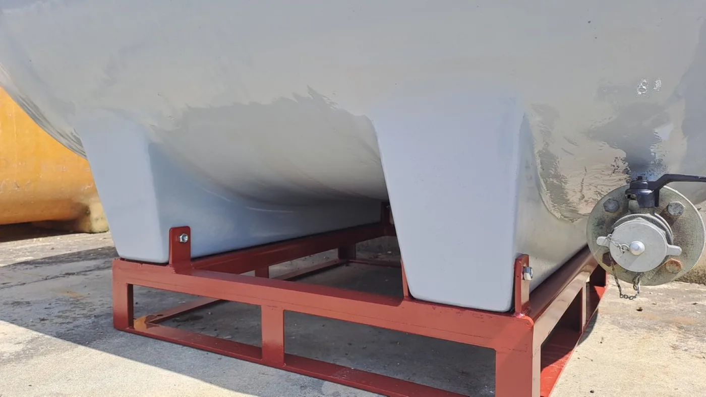 FIBERGLASS TANK CMP FOR CARRIAGE, CAPACITY 1500 LITERS ABOUT, SECOND-HAND EQUIPMENT - 4