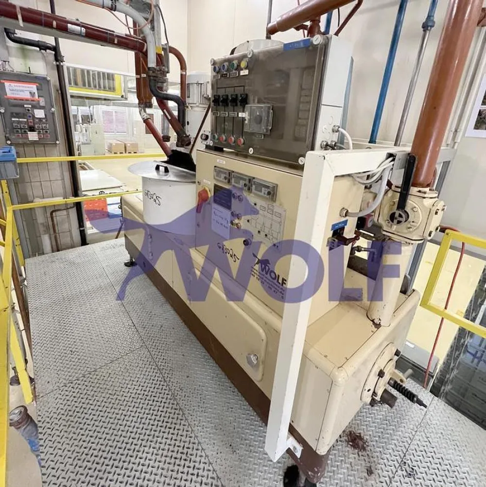 Schneckentemperiermaschine RASCH - Type TR-5 mit ca. 500 kg Stundenleistung.