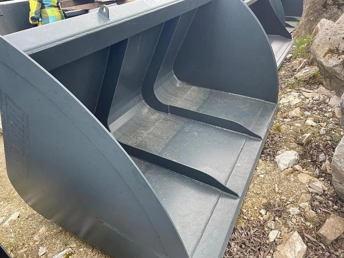 Sonarol Volumenschaufel 240 cm mit Terex TL80 / TL100 Aufnahme - 1