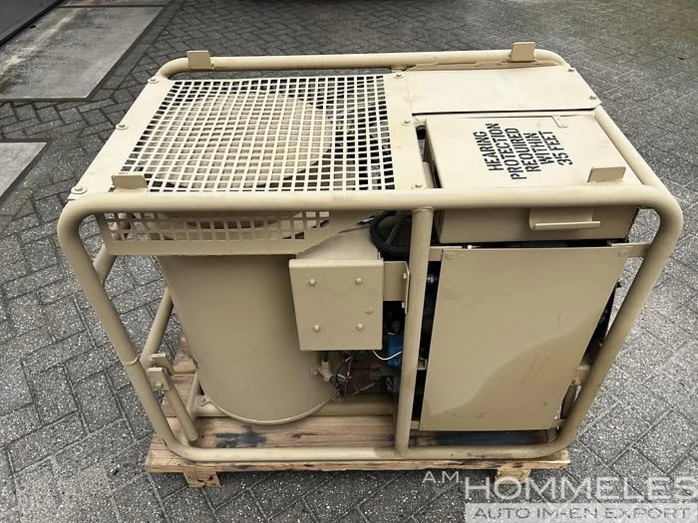 M17A3 Decontaminating Apparatus - 3