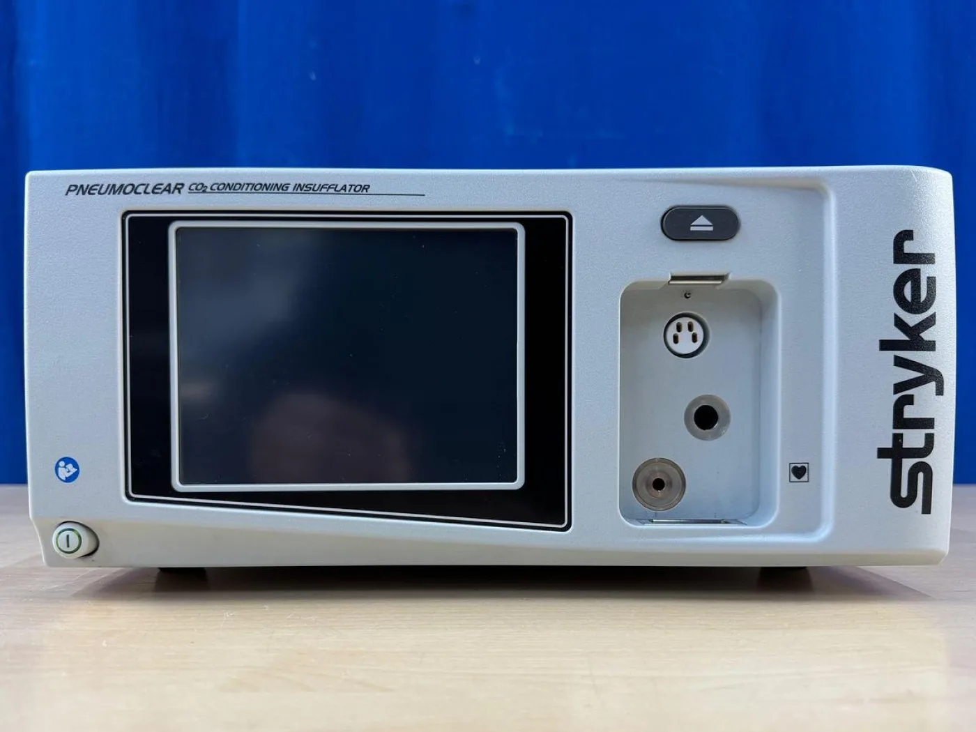 Stryker Pneumo Clear Plus CO2 Conditioning Insufflator YOM: 2017 - 2