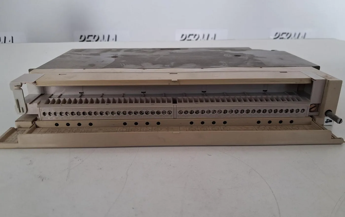 Siemens SIMATIC S5 6ES5 458-7LA11 Digital Output Module - 6