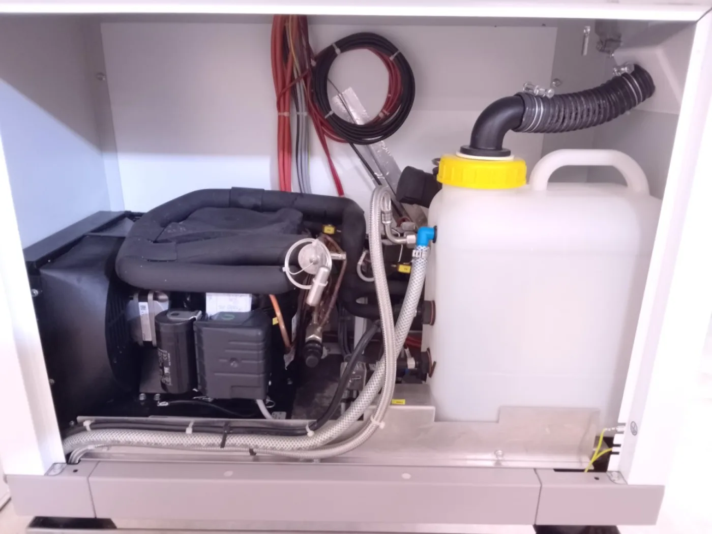 CABINA PER PROVA DI FOTOSENSIBILITÀ – WEISS – MOD. PHARMA 250 L - 8