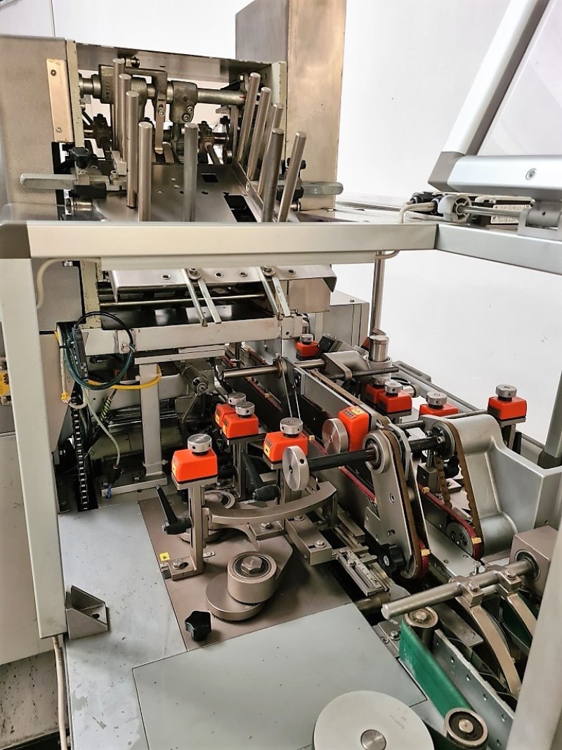 ASTUCCIATRICE AUTOMATICA ORIZZONTALE – IMA – MOD. K150C