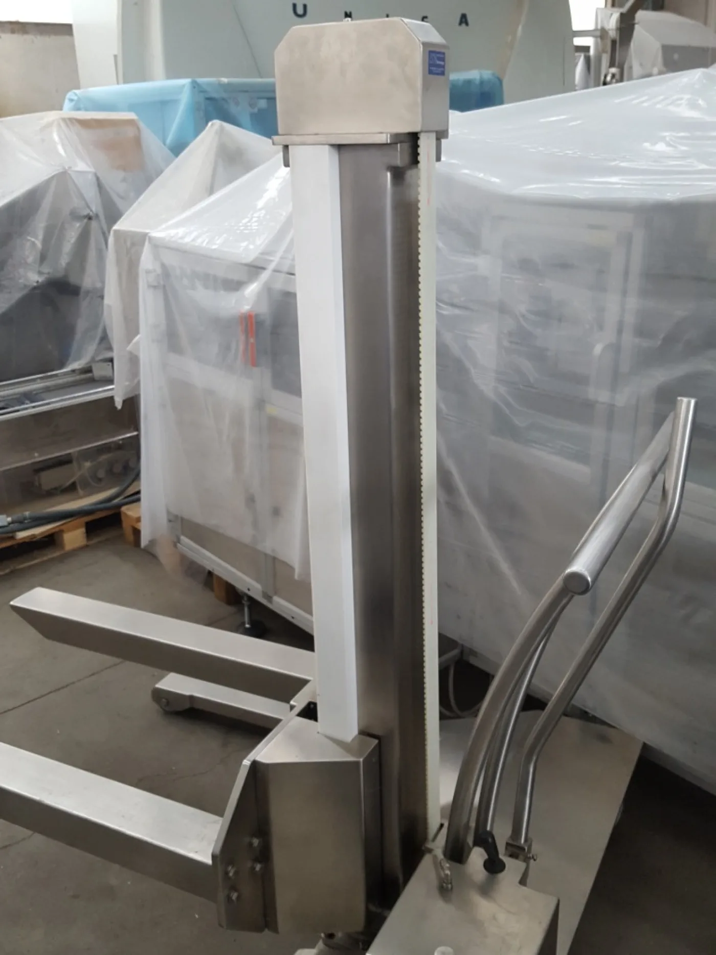 CARRELLO ELEVATORE PORTAFUSTI IDRAULICO – ISN – TECHNOLOGY - 6