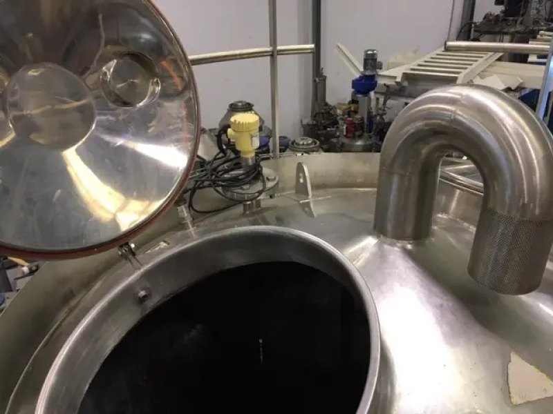 USED STAINLESS STEEL TANK 5,000 LITERS
