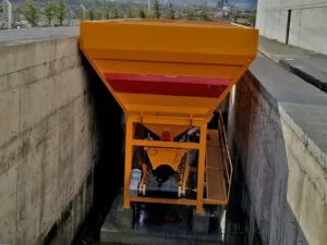 Aggregate Bin — Compartmented Aggregate Hopper