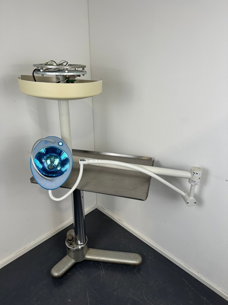 Heraeus Hanaulux Blue 30 OP-Lampe Deckenmontage